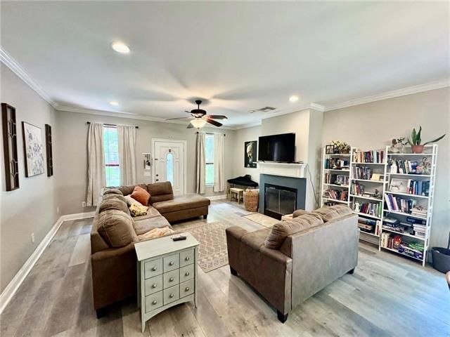 Building Photo - 72291 Forest Dr