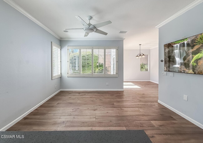 Building Photo - 5470 Seine Ct