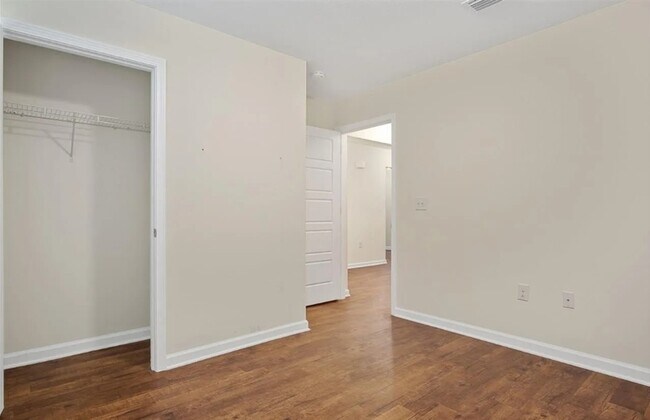 Building Photo - 10373 Shetland Dr