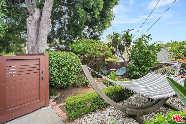 Building Photo - 2302 Berkeley Ave