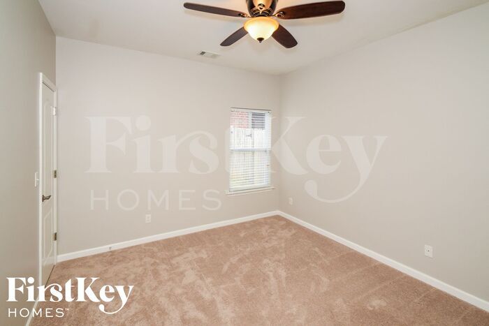 Building Photo - 6448 Southern Trace Dr