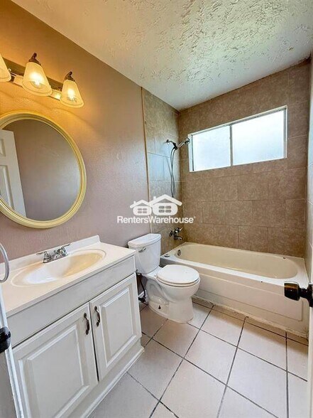 Building Photo - 14054 Towneway Dr