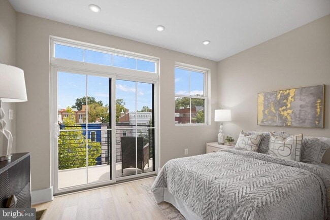 Building Photo - 1640 4th St NW