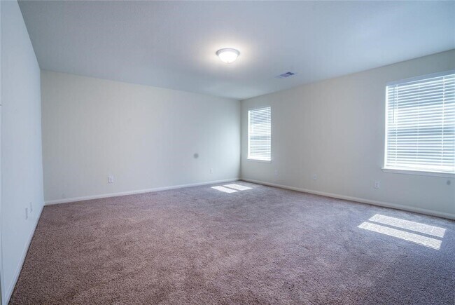 Building Photo - 208 Autumn Berry Ln