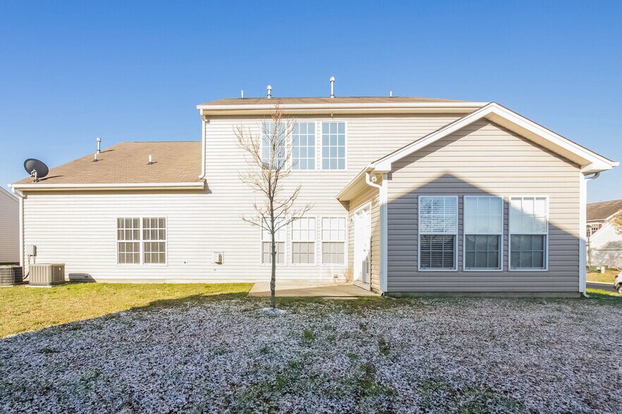 Building Photo - 7205 Sandown Ct