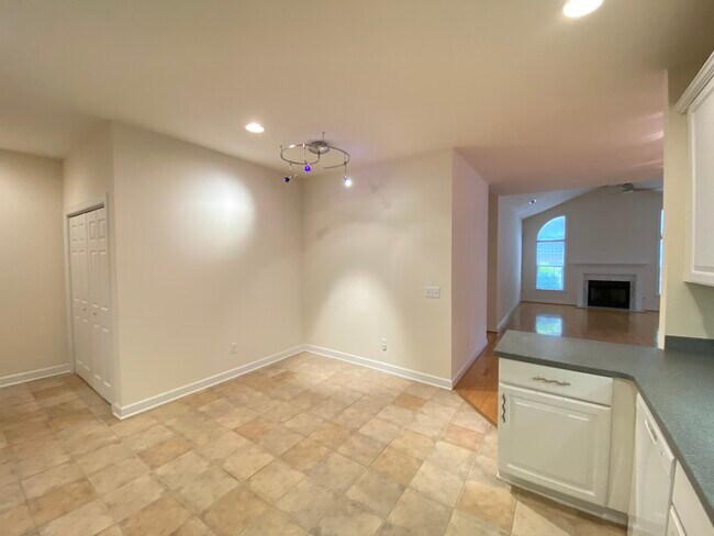 Building Photo - 4700 Ludwell Branch Ct