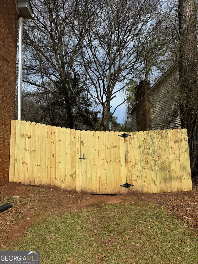 Building Photo - 103 Sleepy Creek Dr