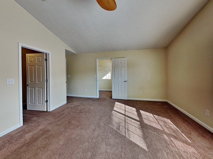 Building Photo - 10414 Bellchime Ct