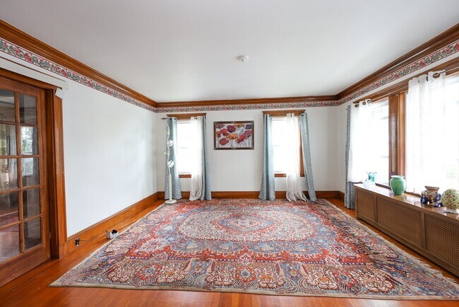 Building Photo - 8 Verndale Rd