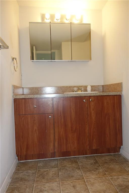 Building Photo - 4088 N Pine Island Rd