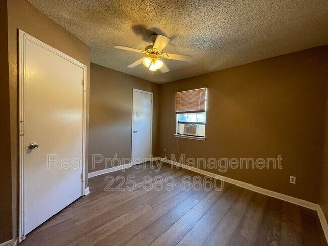 Building Photo - 750 Hospital Rd