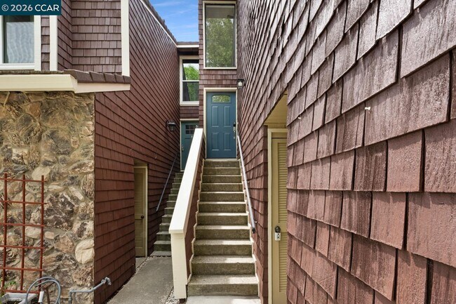 Building Photo - 238 Thistle Cir