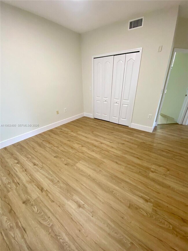 Building Photo - 11032 Legacy Dr