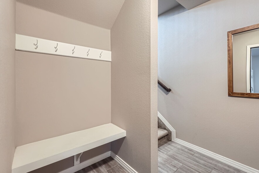 Mudroom - 1854 Jules Ln