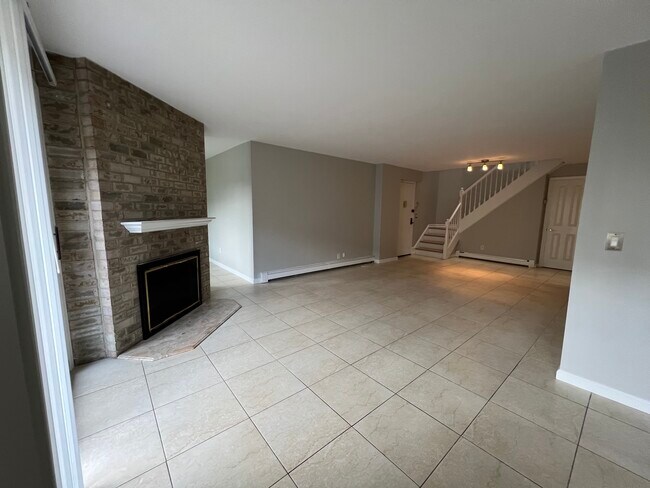 living room - 107 North Broadway