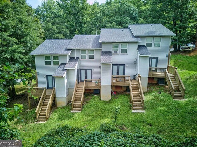 Building Photo - 5148 Spring St
