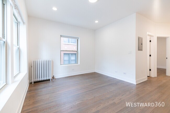 Building Photo - 6211 N Glenwood Ave