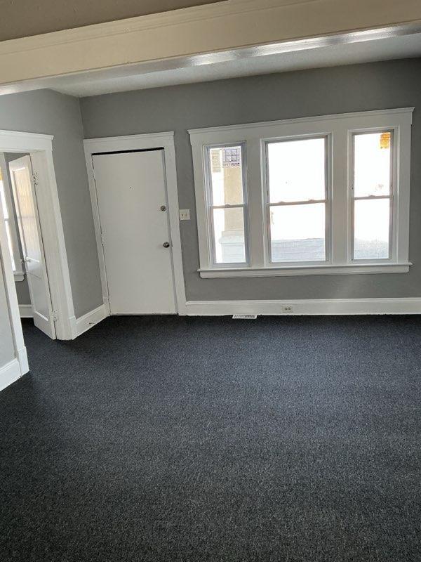 Building Photo - 9904 Manor Ave