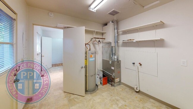 Building Photo - lac831