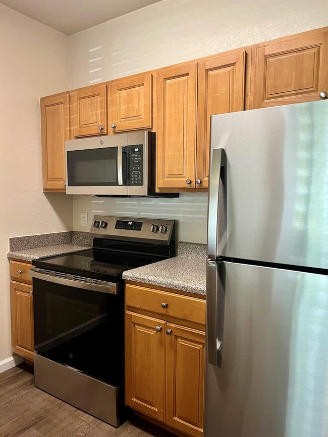 Building Photo - 11811 Estates Club Dr