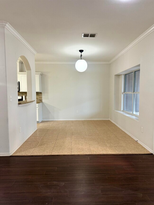 Building Photo - 11217 Pedrosa St