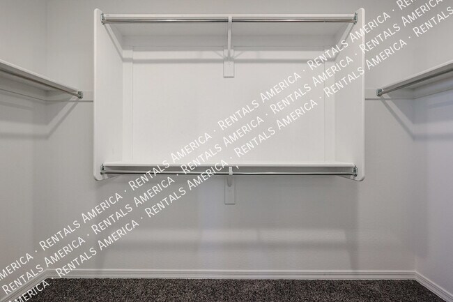 Building Photo - 14243 W Hackamore Dr.