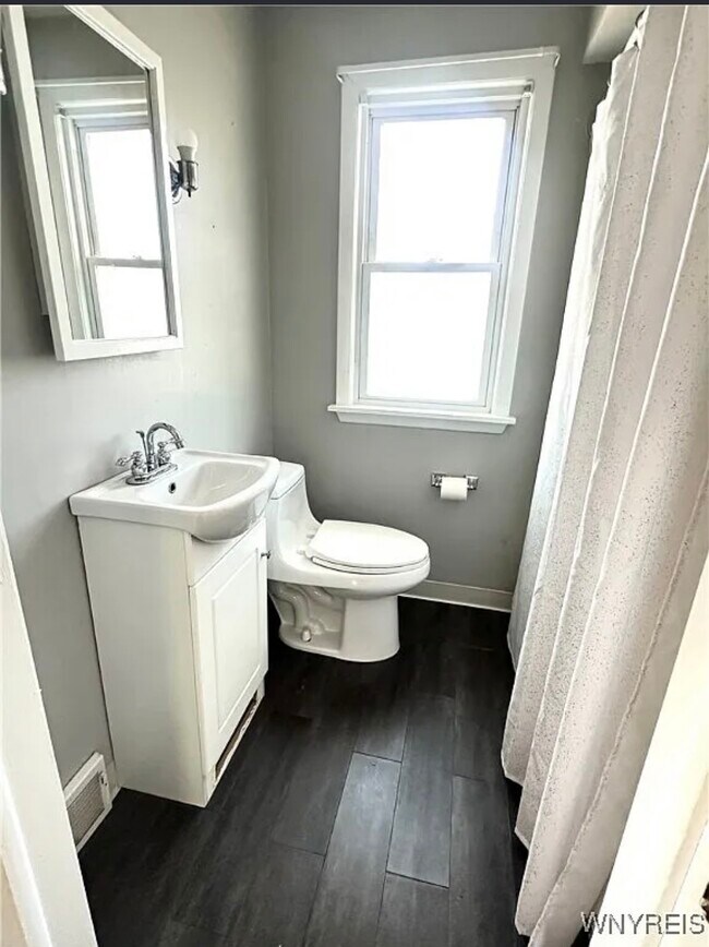 Building Photo - 93 Century Dr