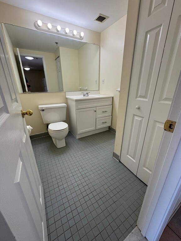 Building Photo - 15 North Beacon St