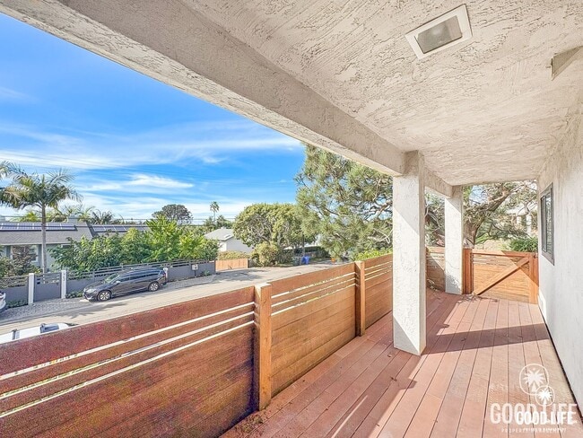 Building Photo - Modern Coastal Property In Gated Encinitas Community | 3BD/2.5BA w/Garage