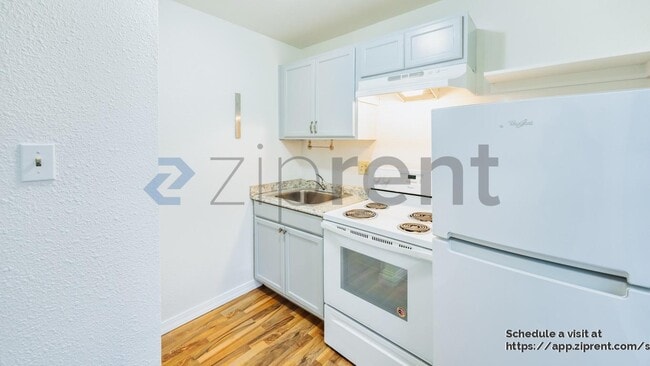 Building Photo - 9015 Jean Verte