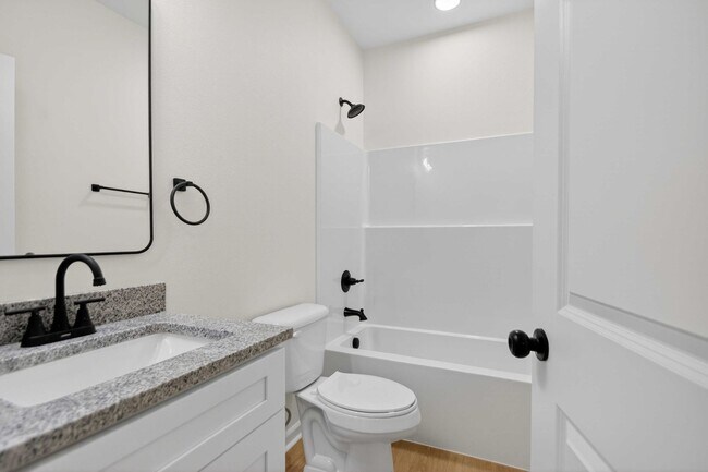 Building Photo - 2005-2007 Scotty Ct