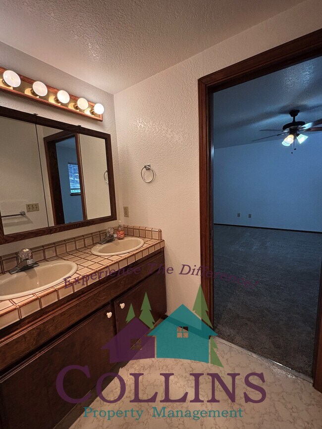 Building Photo - 20664 Chaparral Cir