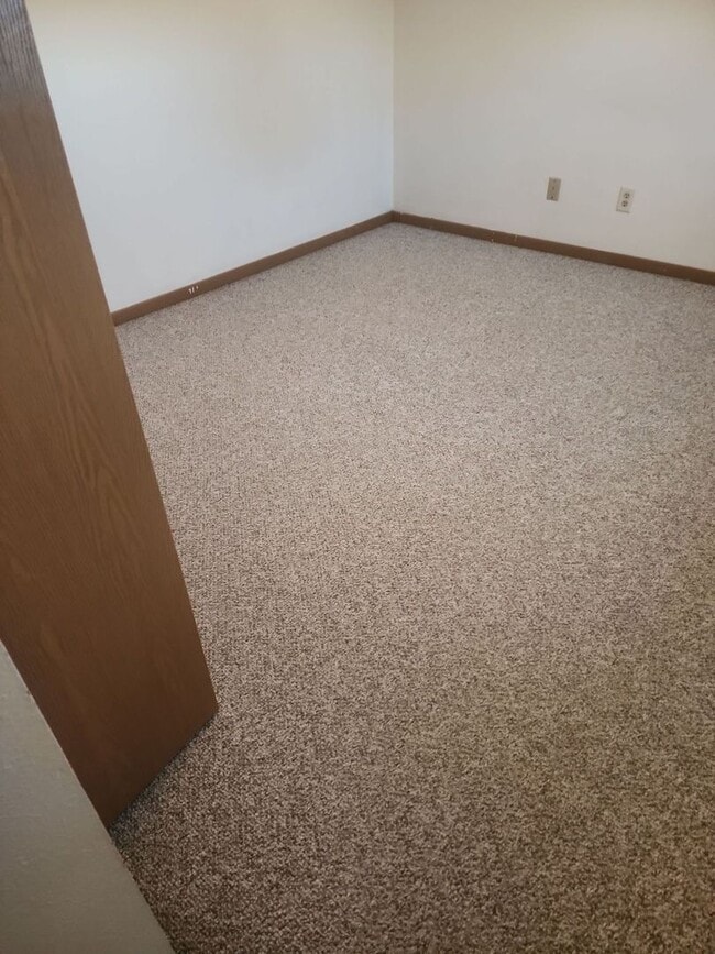 Building Photo - Spacious 3 Bedroom Apartment in Montgomery – $1,100/month