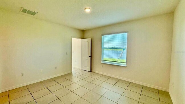 Building Photo - 2224 Canyon Breeze Ave