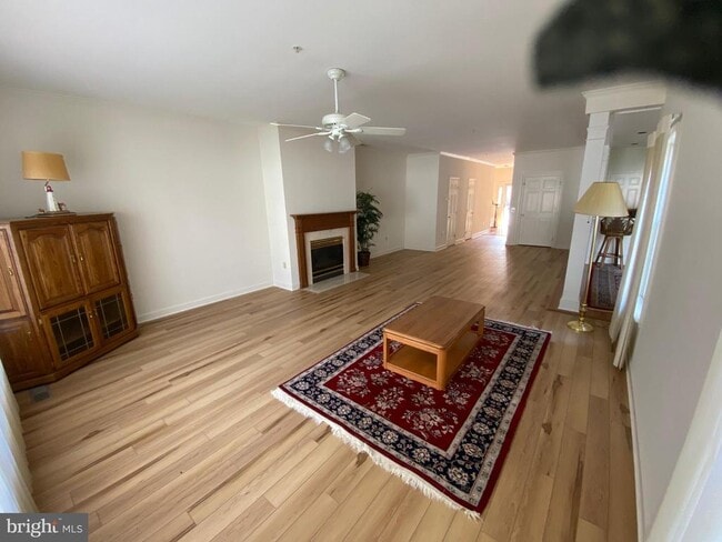 Building Photo - 28498 Sawgrass Ct