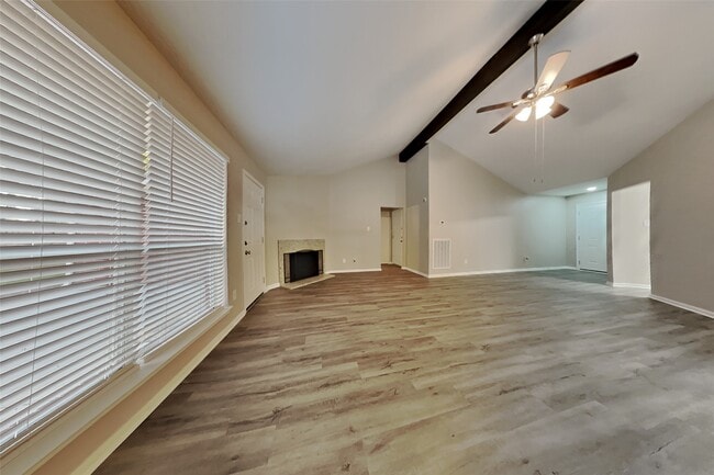 Building Photo - 2203 Longleaf Pines Ln