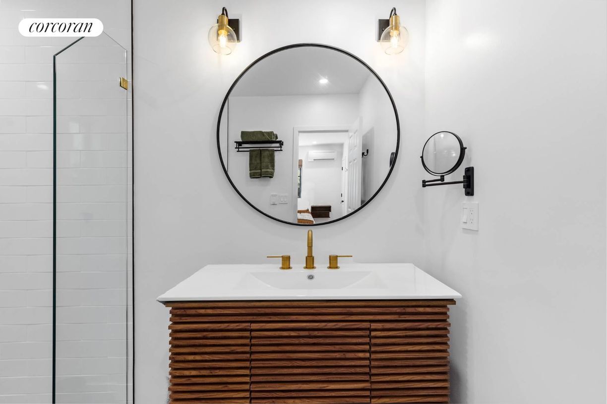 Building Photo - 17 Oceanview Rd