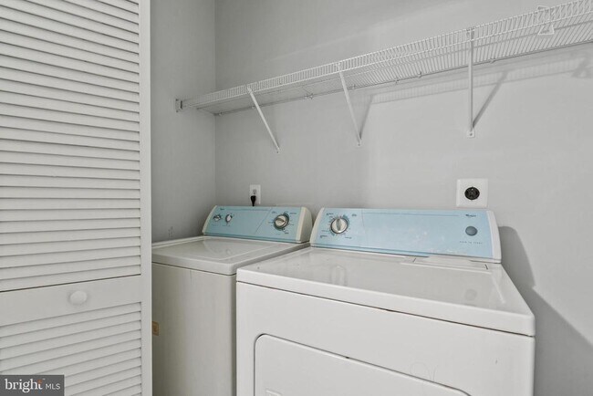 Building Photo - 4505 Henley Pl