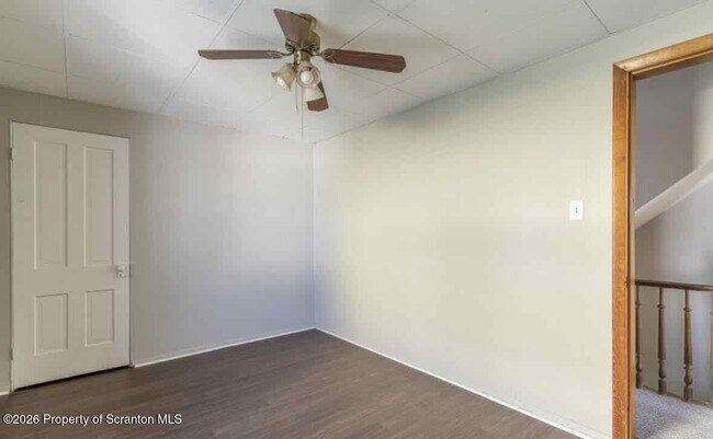 Building Photo - 112 Grove St