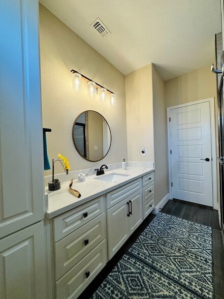 Building Photo - 2301 Lemonwood St