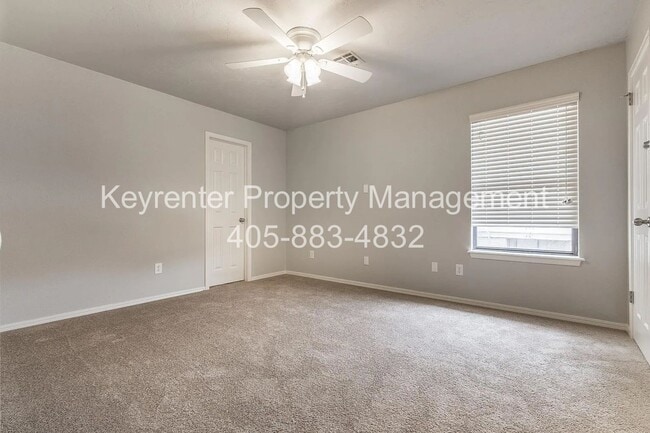 Building Photo - 9020-9020 N Rockwell Dr