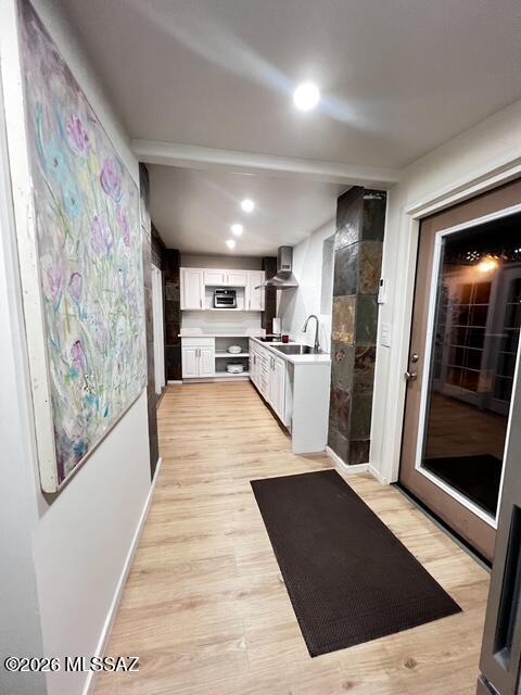 Building Photo - 708 W Mesa Verde Dr