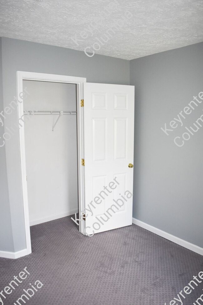 Building Photo - Peaceful Living in Southfield – Beautiful ...