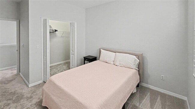 Building Photo - 6673 Helmsley Cir