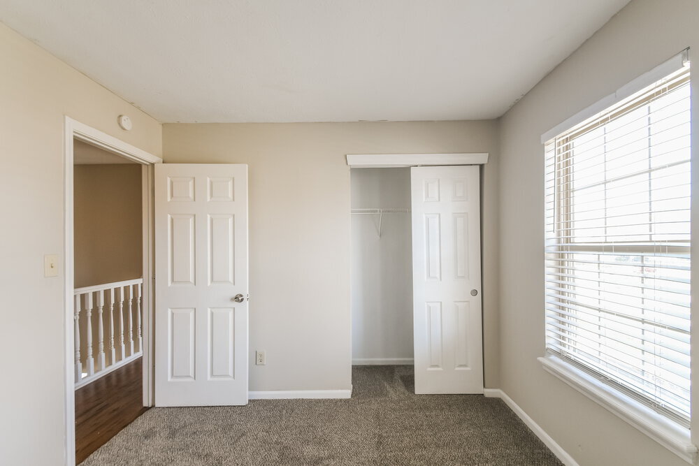 Building Photo - 5805 Tanager Ln