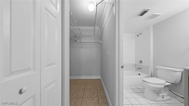 Building Photo - 3421 Winkler Ave