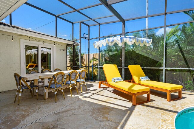 Building Photo - 1319 Saddle Ct