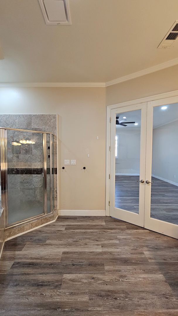 Building Photo - Luxurious Home in North Bakersfield 3 BD 3 BA