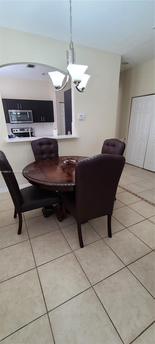 Building Photo - 971 NE 42nd Pl