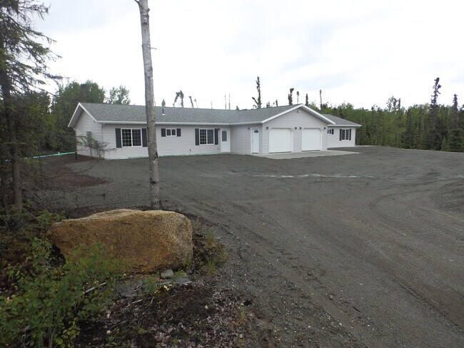 Building Photo - 36246 Irelands Way Cir
